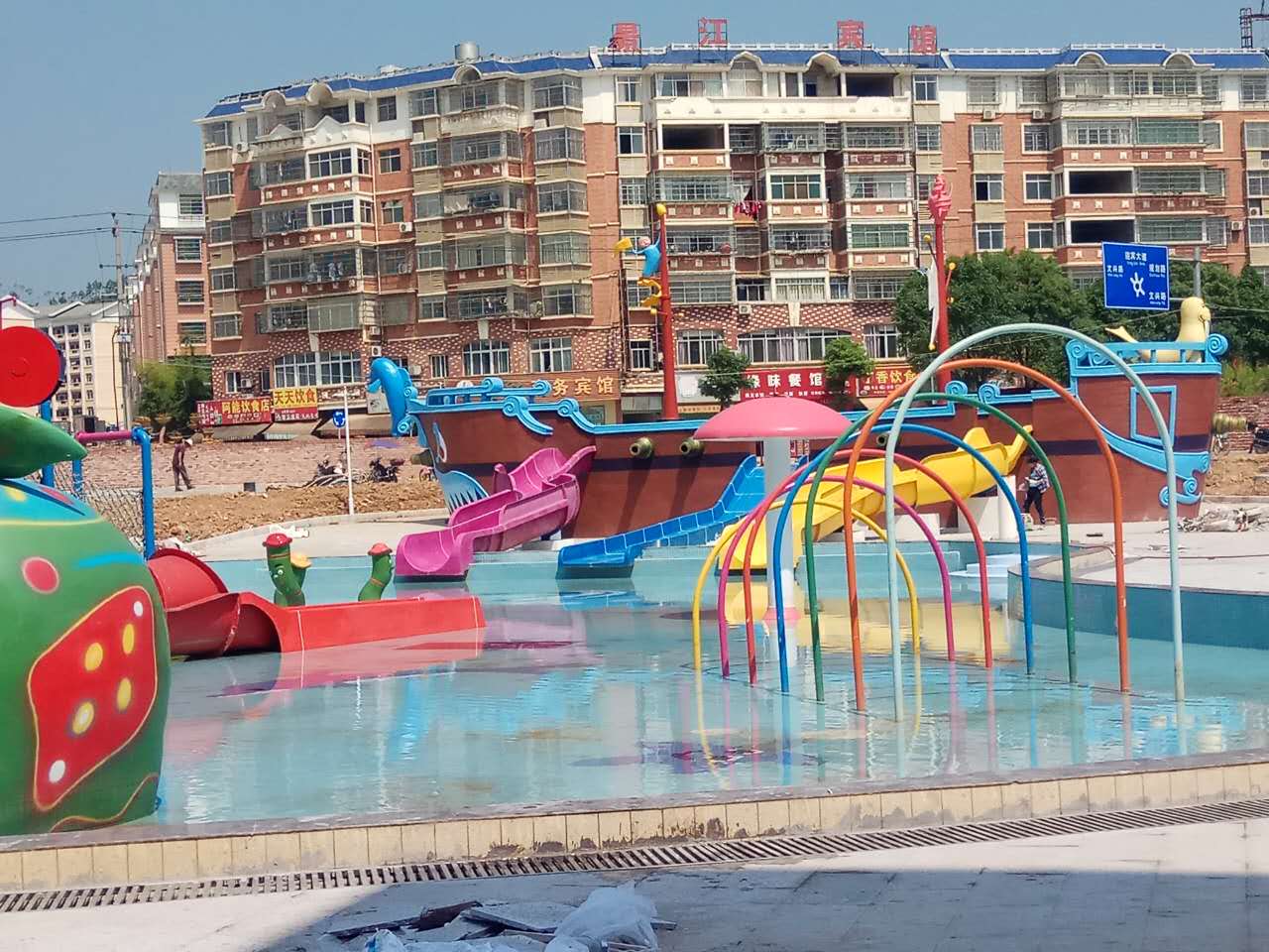江西贛州上猶印象客家歡樂水世界---奇幻水屋組合游泳池